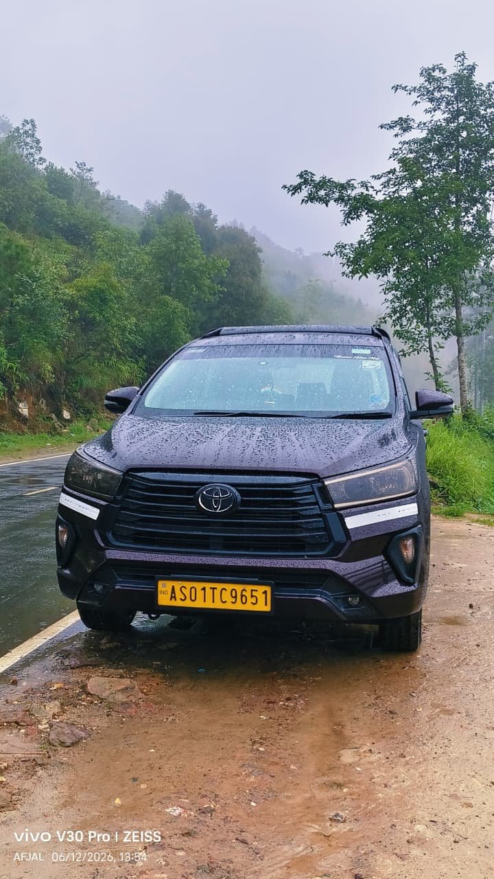 Toyota Innova (Hills Edition)